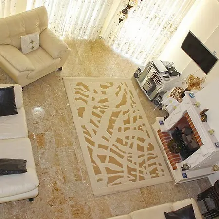 Villa Elwyn *
